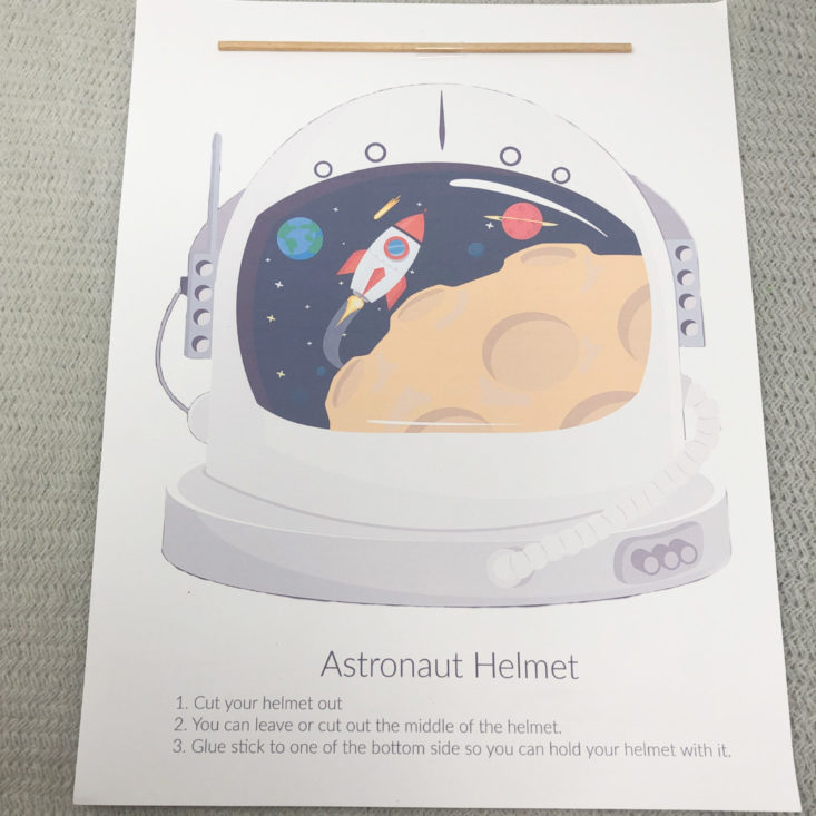 10 Little Bookish Wardrobe April 2019 - Astronaut Helmet Craft