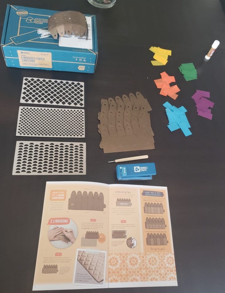 Doodle Crate “Embossed Paper Lanterns” Review April 2019 - Setting Up Products On Table Top