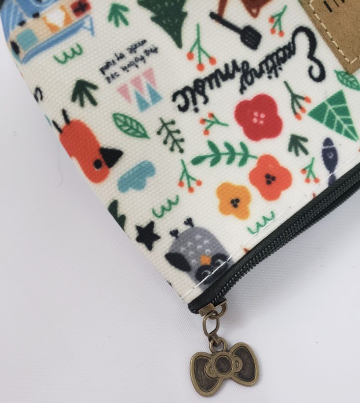FLAIR And PAPER Subscription Box April 2019 - Adventure Bag Closer Side