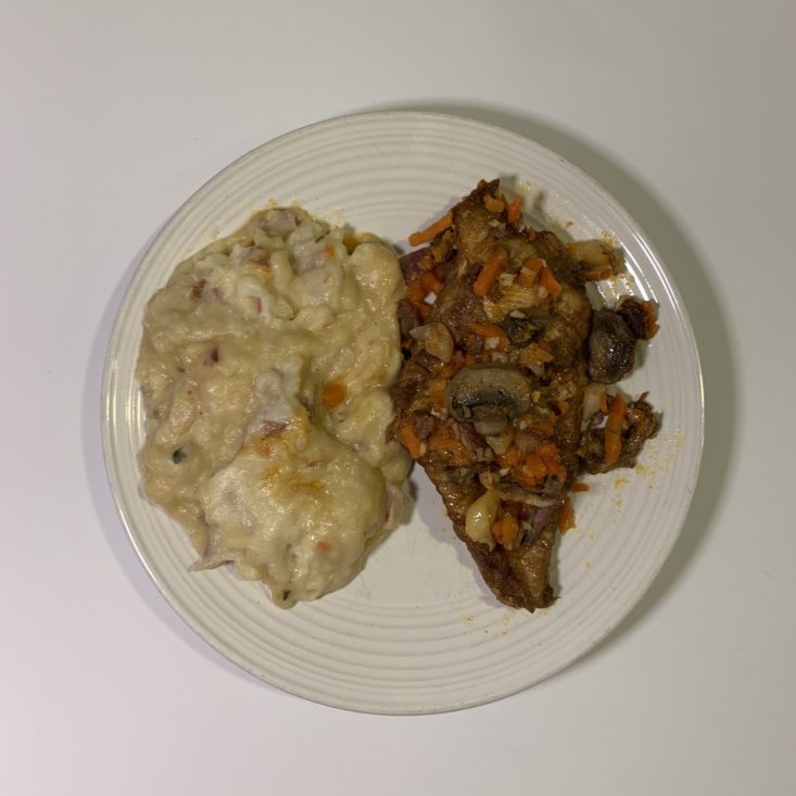 Freshly March 2019 - Rustic Chicken with Mashed Potatoes & Veggies Opened In Plate Top
