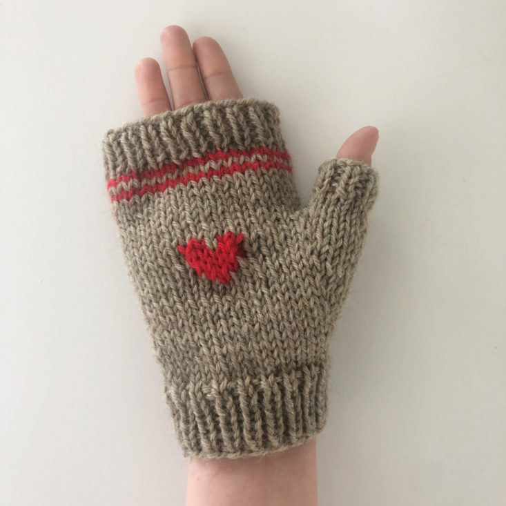 Knit Picks Skill Builder Review March 2019 - Finished Mitt Back Top