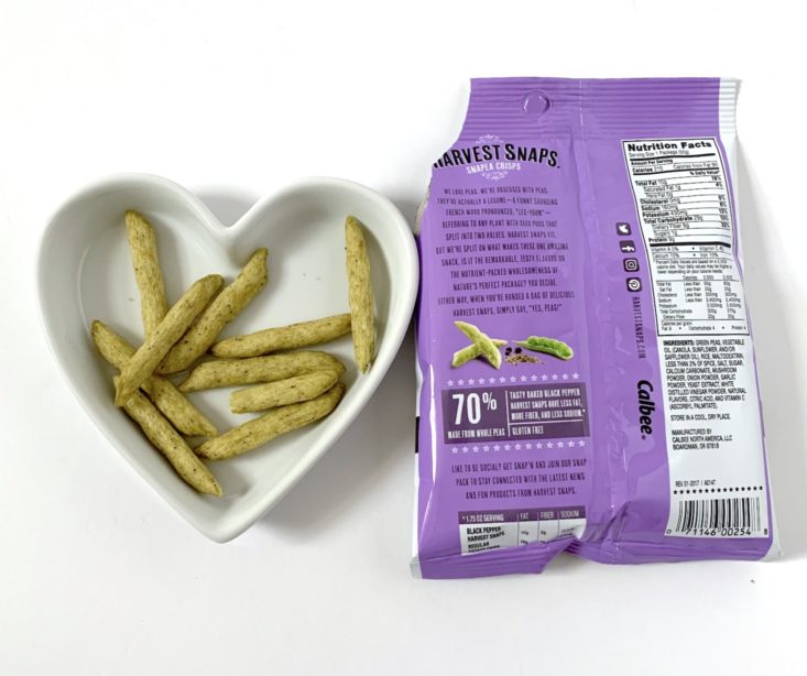 SnackSack Classic Review March 2019 - Harvest Snaps Pea Crisps Served Top