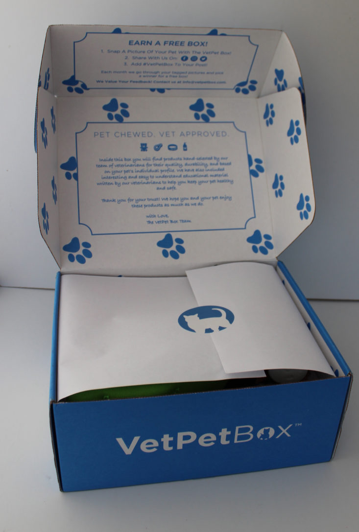 Vet Pet Box Cat Version Review April 2019 - Box Open Front