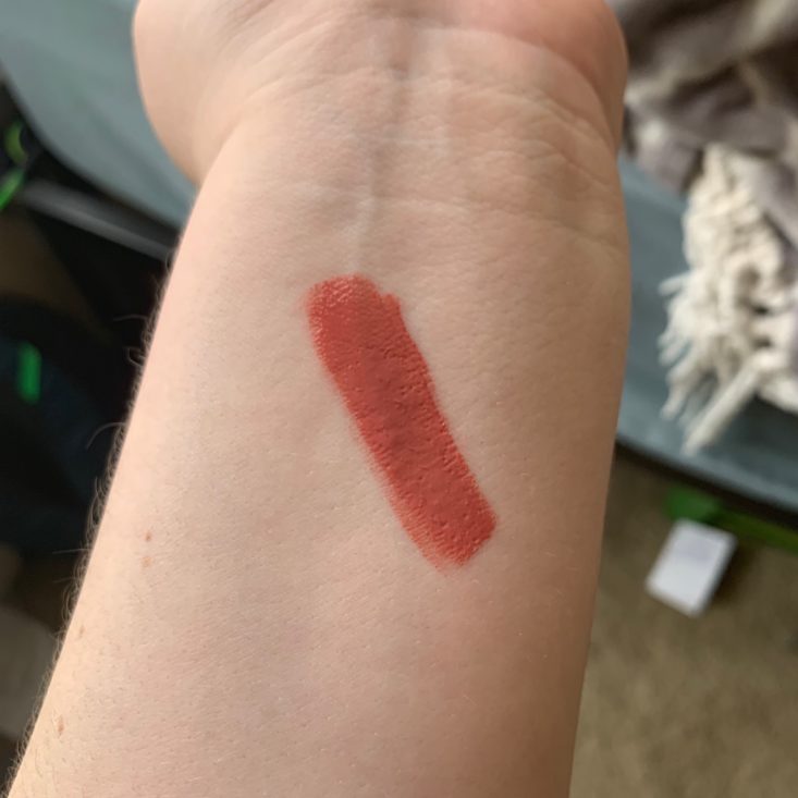 Whole Foods 24-Hour Beauty Bag Review April 2019 - Swatched Top