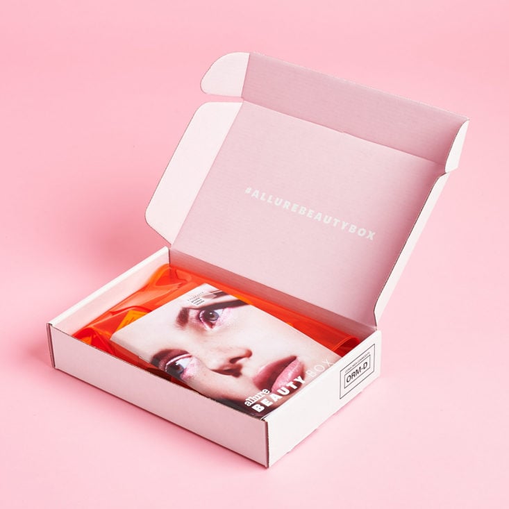 Allure Beauty Box May 2019 review open