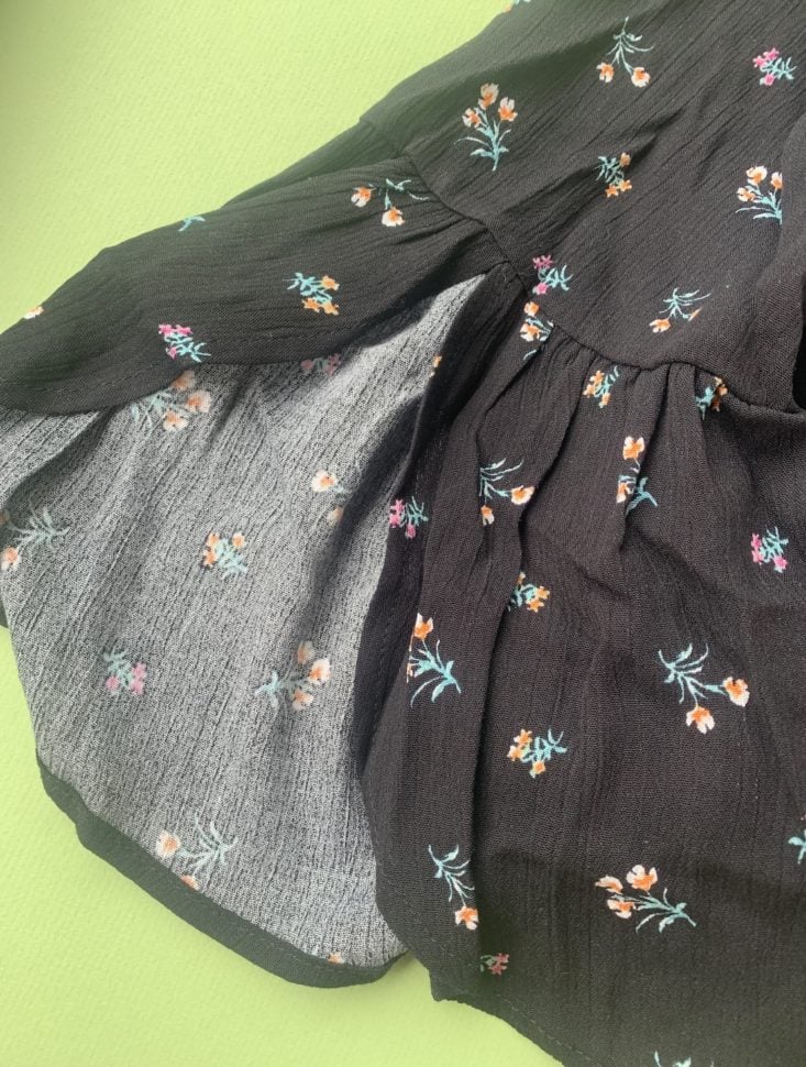 Golden Tote Clothing Tote Review May 2019 - Millibon Floral Cardigan 1 Top