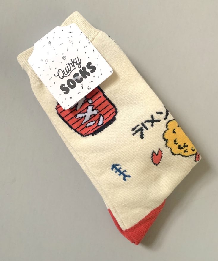 Quirky Crate Subscription Review May 2019 - Hey Japan Socks 1
