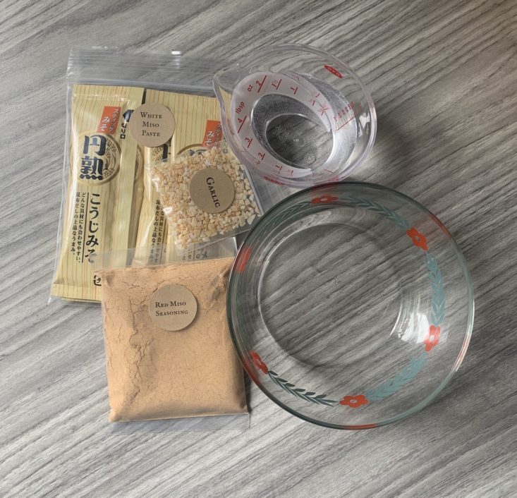 Takeout Kit May 2019 - Step 1