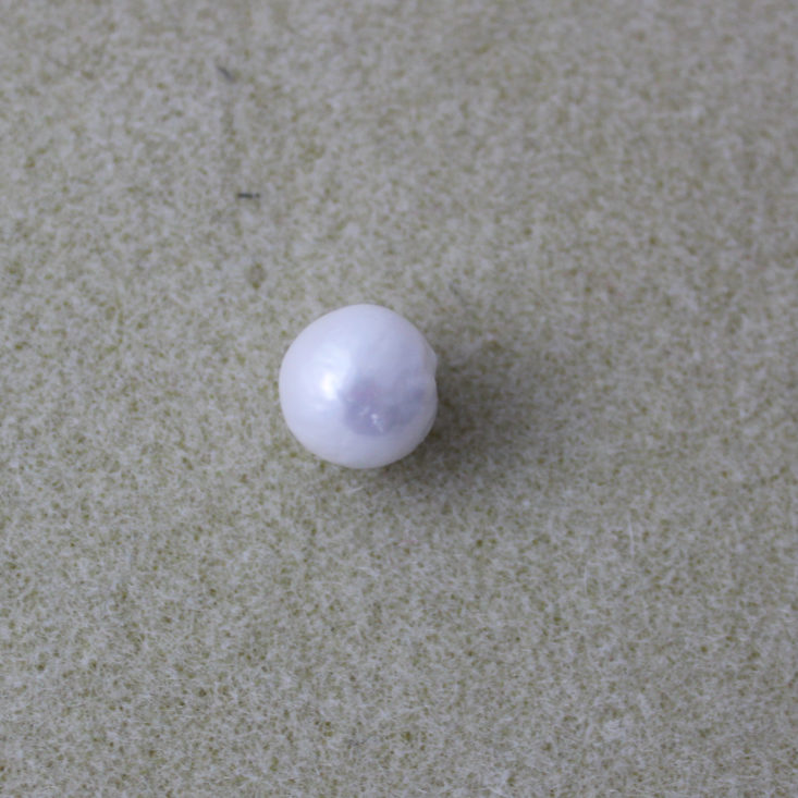 Dollar Bead Box June 2019 - 10-12mm Baroque Pearl (1)