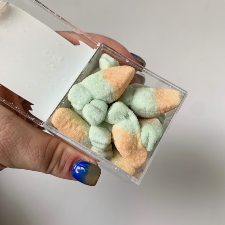 Sugarfina June 2019 - Baby Carrots, Small Candy Cube 4