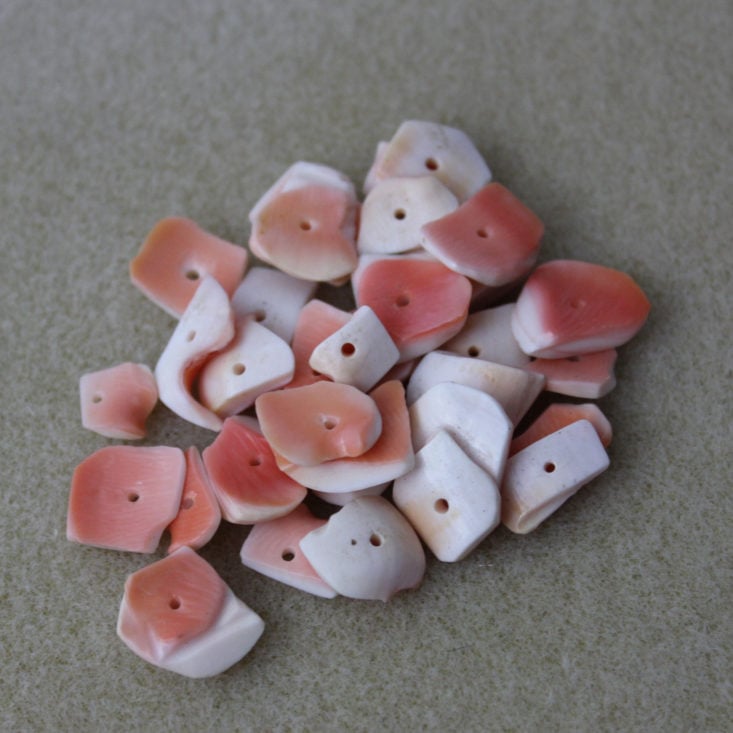Vintage Bead Box June 2019 - Shell Chips Thin Top