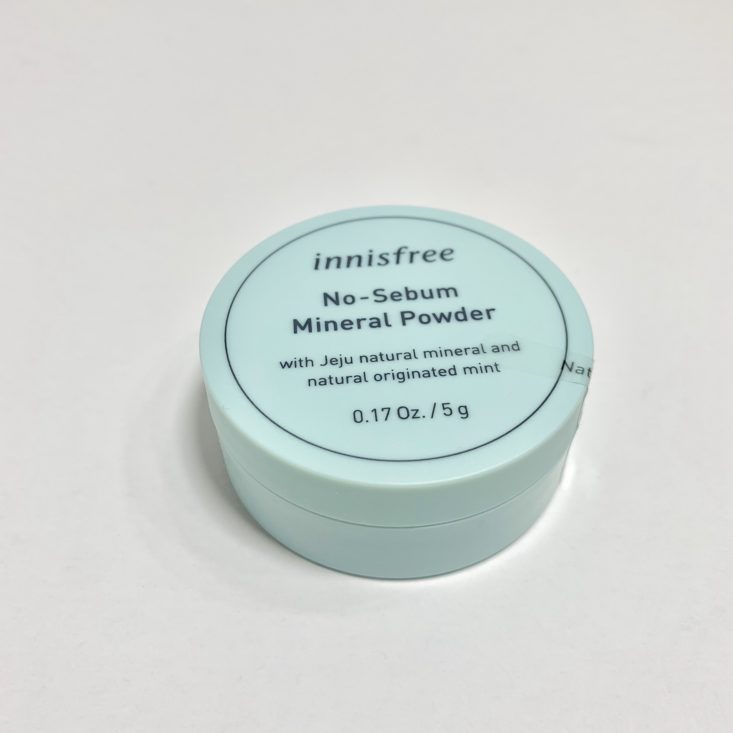 BomiBox Review June 2019 - Innisfree No Sebum Mineral Powder, 0.17 oz 1 Top