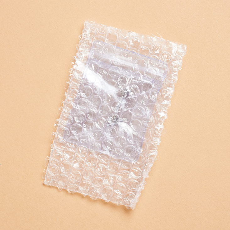 protective bubble wrap around earring pouch