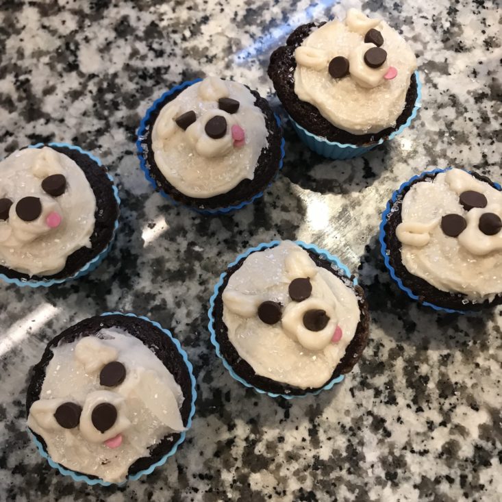 Foodstirs Baker's Club: Polar Bear Pals Cupcake Kit Review + Coupon | MSA